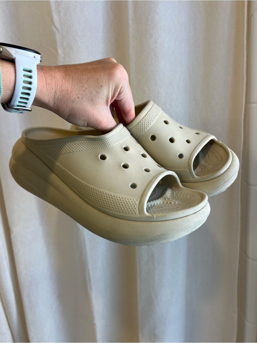 Crocs Bone-Colored Classic Crush Slides